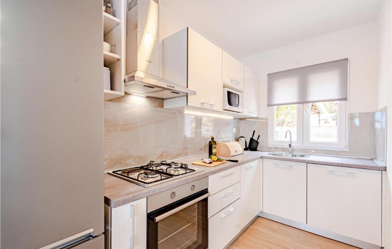 Awesome Apartment In Blato Blato (Korcula) Buitenkant foto