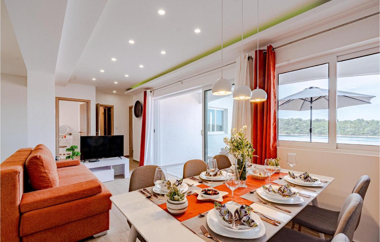 Awesome Apartment In Blato Blato (Korcula) Buitenkant foto
